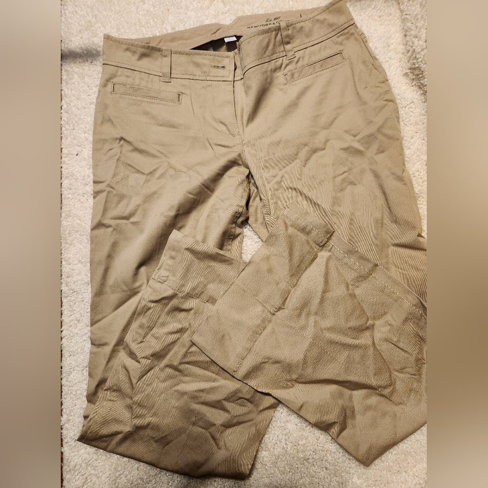 New with tags New york & Co Skinny Flare size 4 Petite pants
